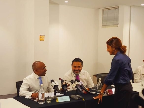 Hassan Latheef (L) and Ahmed Shiyam (R) present their unified vision at a press conference (Photo: The Democrats)