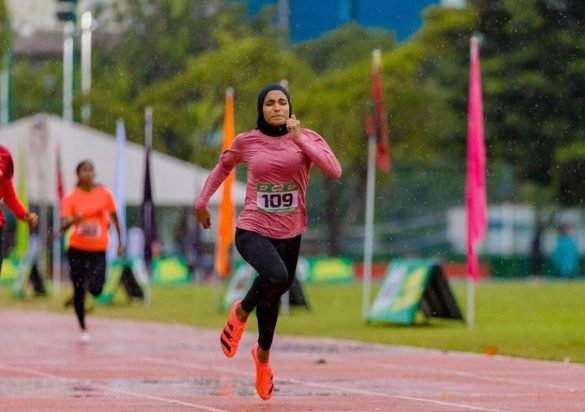 Aishath Himna Hassan competing in an athletics competition in the Maldives (Photo: Instagram/yakey.mv)