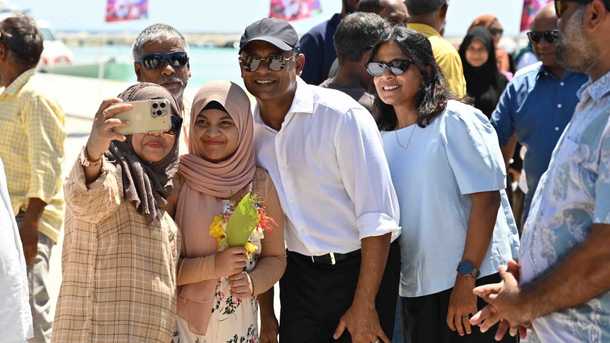 President Solih Unveils Campaign Slogan