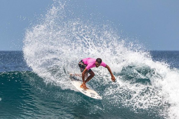 Hussain Areef (Ibu) catching a wave (Photo: Instagram/@surfingthulusdhoo)