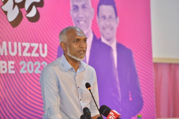 Dr Mohamed Muizzu speaks at an event during his presidential campaign (Photo: PPM)