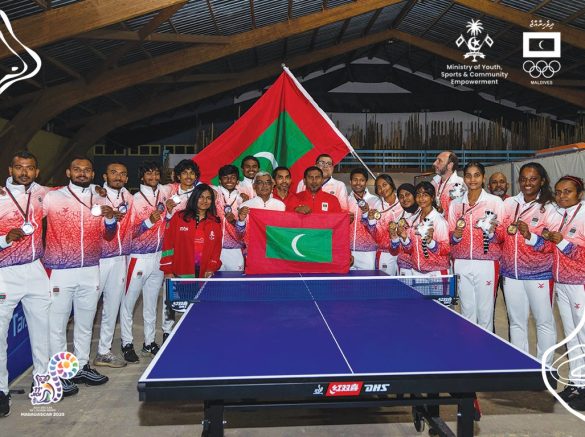 The Maldives celebrates winning gold in the women's table tennis at the IOIG 2023 in Madagascar (Photo: X/@olympicmv)