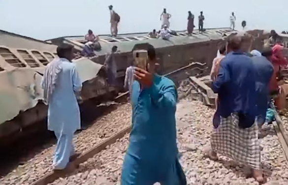 Pakistan Train Derailment