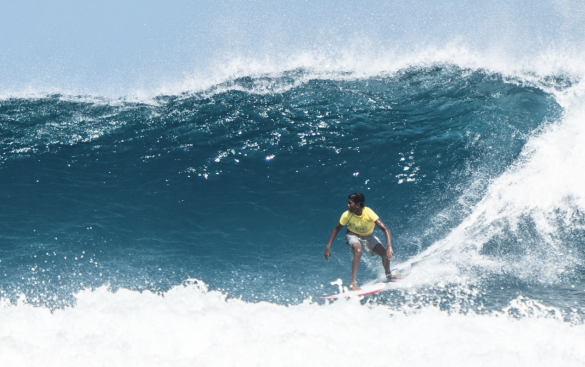 Sayyid Salahuddin wins his first ever competition in Dhivehi Surf League (Photo: Facebook/ Maldives Surfing Association)