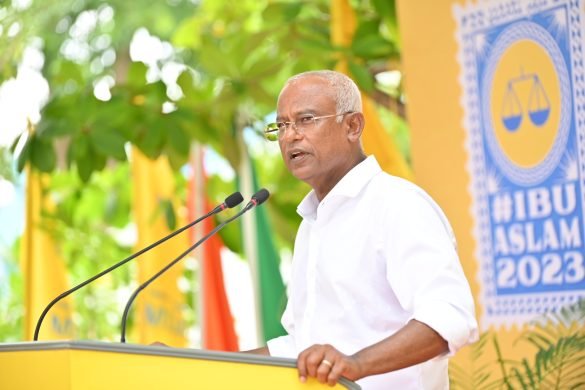 President Ibrahim Mohamed Solih addresses supporters during a campaign event in Mahibadhoo, Alifu Dhaalu Atoll, on Wednesday, 6 September 2023. (Photo: MDP)