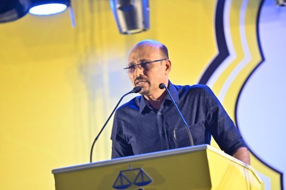 Ahmed Saleem speaks at an MDP campaign event on Thursday, 28 September 2023. (Photo: MDP)