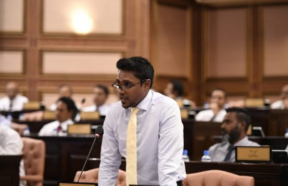 Ahmed Haitham, MP for South Machchangolhi, speaks at a parliament sitting (Photo: People’s Majlis)