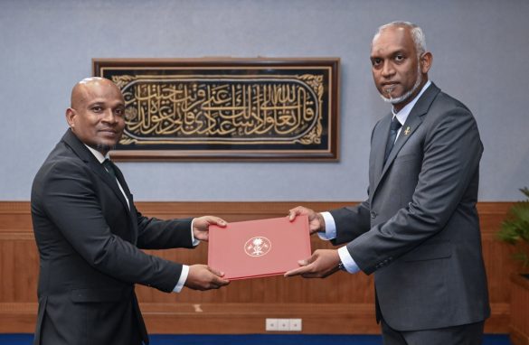 President Mohamed Muizzu appointed Civil Court Judge Farhad Rasheed as a member of the Judicial Service Commission (JSC) on Sunday, 8 September 2024. | Photo: The President's Office