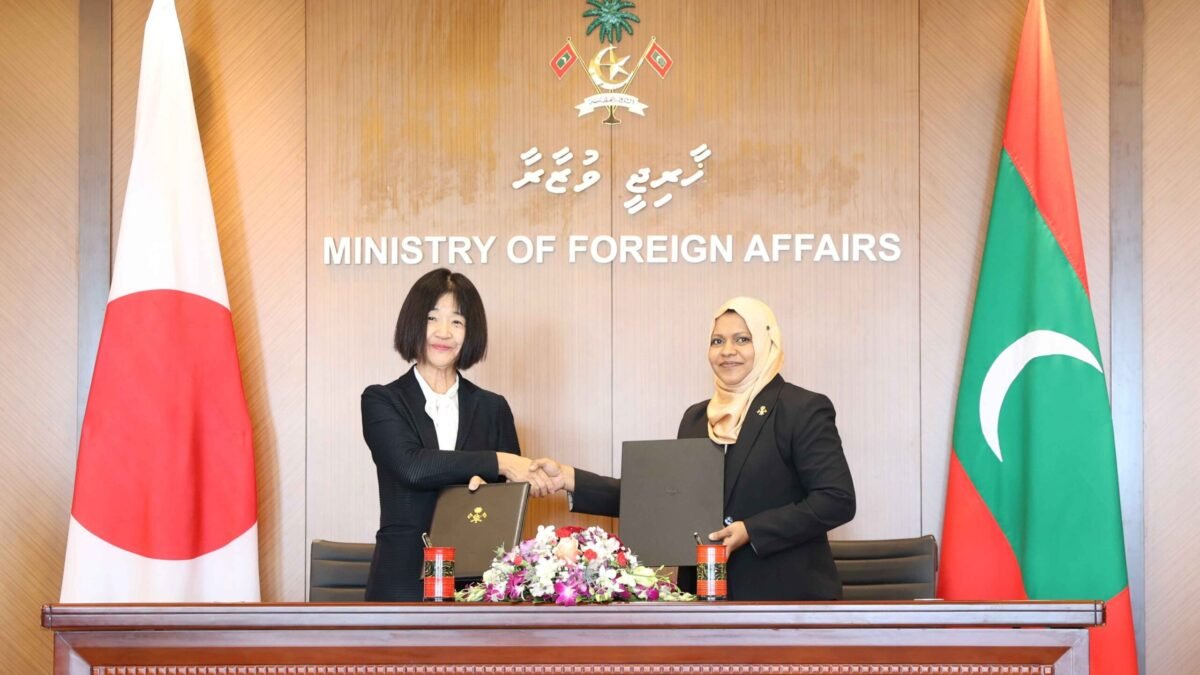 Japan Grants ¥194 Million to Maldives Under Scholarship Programme